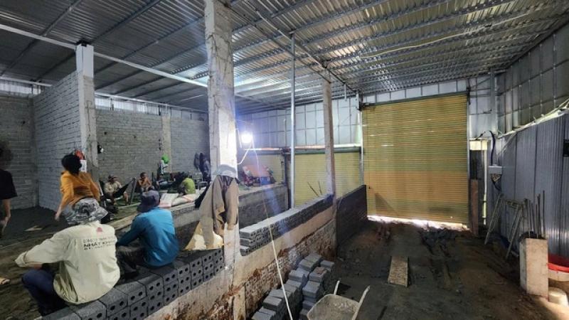 Ngang nhiên xây dựng công trình không phép trên đất rừng phòng hộ cạnh đèo Bảo Lộc- Ảnh 4. Ngang nhiên xây dựng công trình không phép trên đất rừng phòng hộ cạnh đèo Bảo Lộc- Ảnh 4.