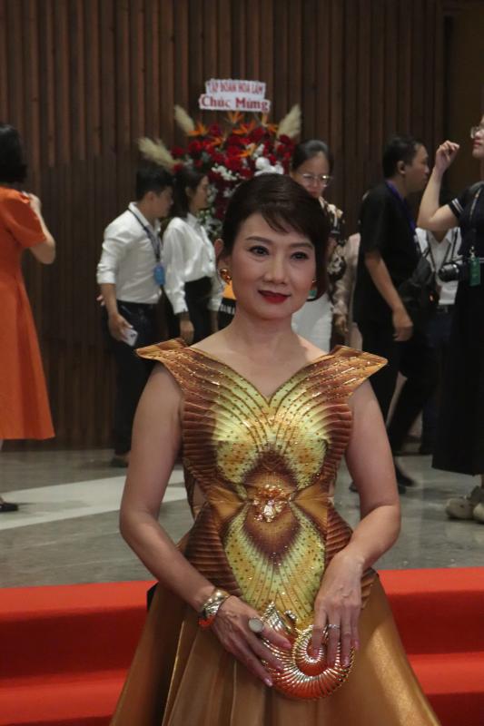 NSND Như Quỳnh, NSND Lan Hương cùng dàn sao dự Liên hoan phim châu Á Đà Nẵng- Ảnh 7. NSND Như Quỳnh, NSND Lan Hương cùng dàn sao dự Liên hoan phim châu Á Đà Nẵng- Ảnh 7.