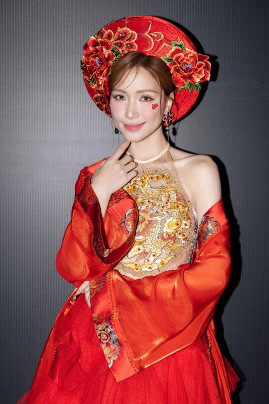 Showbiz 9.6: Văn Toàn tặng Hòa Minzy quà ‘khủng’; Kha Ly hội ngộ Vân Khang, Lê Phương - Ảnh 1.