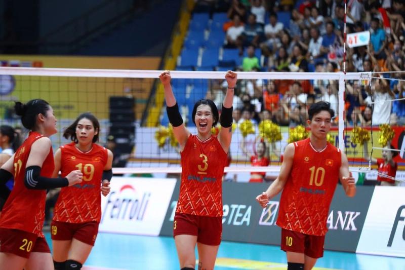 Bảng xếp hạng giải bóng chuyền VTV Cup mới nhất: Tình cảnh trái ngược đội chủ nhà- Ảnh 2. Bảng xếp hạng giải bóng chuyền VTV Cup mới nhất: Tình cảnh trái ngược đội chủ nhà- Ảnh 2.