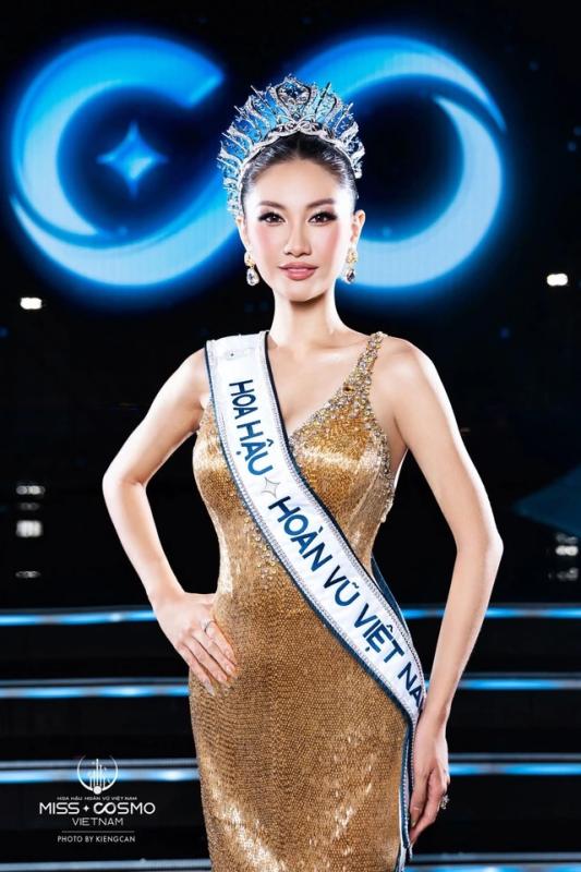 Showbiz 23.6: Ngọc Trinh làm rõ tin đồn tình cảm, Phương Linh sau khi đăng quang - Ảnh 2.