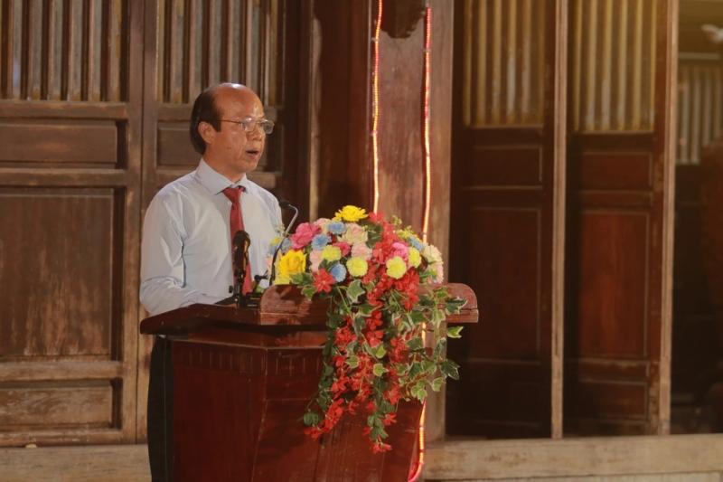 Sông Thạch Hãn lặng trôi, hoa đăng rực sáng tri ân- Ảnh 2. Sông Thạch Hãn lặng trôi, hoa đăng rực sáng tri ân- Ảnh 2.