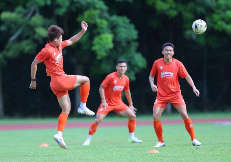 Việt Nam đấu Malaysia: Cao Pendant Quang Vinh, Hai Long và Minh Khoa đá chính, Quang Hải bất ngờ dự bị- Ảnh 5. Việt Nam đấu Malaysia: Cao Pendant Quang Vinh, Hai Long và Minh Khoa đá chính, Quang Hải bất ngờ dự bị- Ảnh 5.
