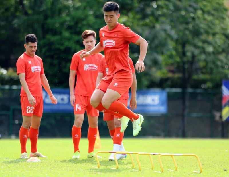 Duy Mạnh dí dỏm: Ngày mai còn chưa biết ăn gì, nữa là nói sớm kết quả trận đấu…- Ảnh 4. Duy Mạnh dí dỏm: Ngày mai còn chưa biết ăn gì, nữa là nói sớm kết quả trận đấu…- Ảnh 4.