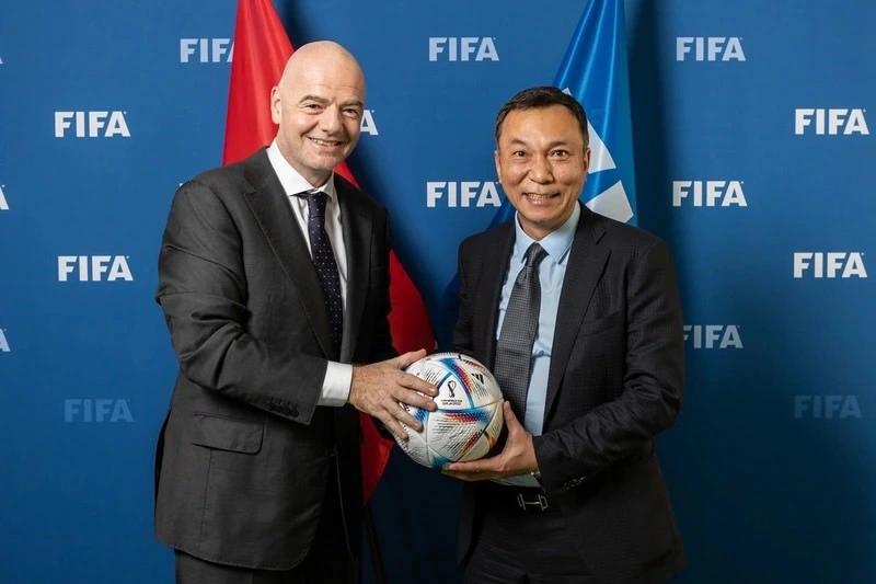 Chủ tịch FIFA nhận lời mời của Chủ tịch VFF Trần Quốc Tuấn: Sẽ sang thăm Việt Nam!- Ảnh 4. Chủ tịch FIFA nhận lời mời của Chủ tịch VFF Trần Quốc Tuấn: Sẽ sang thăm Việt Nam!- Ảnh 4.