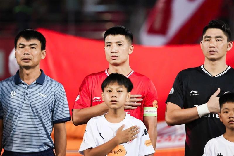 Bùi Tiến Dũng gia hạn hợp đồng 2 năm: ‘Thể Công Viettel như một phần máu thịt của tôi’- Ảnh 3. Bùi Tiến Dũng gia hạn hợp đồng 2 năm: ‘Thể Công Viettel như một phần máu thịt của tôi’- Ảnh 3.