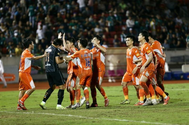 Đà Nẵng không rớt hạng, Công Phượng chưa thể trở lại V-League: 10 tỉ đồng ‘cất trong két’- Ảnh 1. Đà Nẵng không rớt hạng, Công Phượng chưa thể trở lại V-League: 10 tỉ đồng ‘cất trong két’- Ảnh 1.