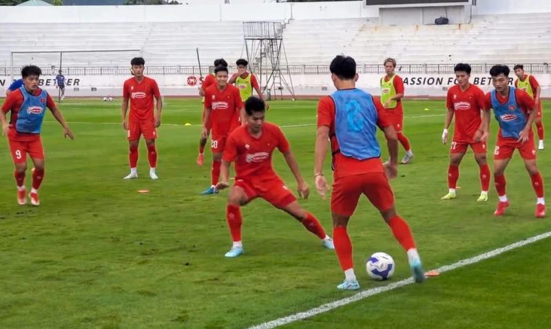 Đội U.22 Việt Nam: Chờ bất ngờ từ nhân tố mới, thầy Kim nói điều bất ngờ- Ảnh 4. Đội U.22 Việt Nam: Chờ bất ngờ từ nhân tố mới, thầy Kim nói điều bất ngờ- Ảnh 4.