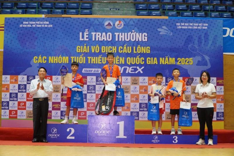 TP.HCM xuất sắc giành 5 HCV giải cầu lông các nhóm tuổi thiếu niên quốc gia- Ảnh 2. TP.HCM xuất sắc giành 5 HCV giải cầu lông các nhóm tuổi thiếu niên quốc gia- Ảnh 2.