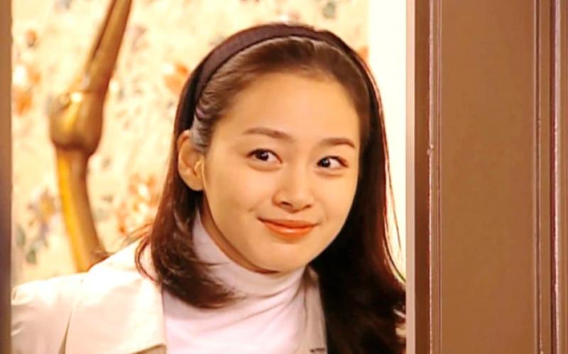 Kim Tae Hee chấp nhận chuyện già đi ở tuổi 45 - Ảnh 4.