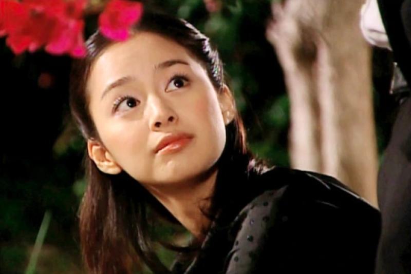 Kim Tae Hee chấp nhận chuyện già đi ở tuổi 45 - Ảnh 6.