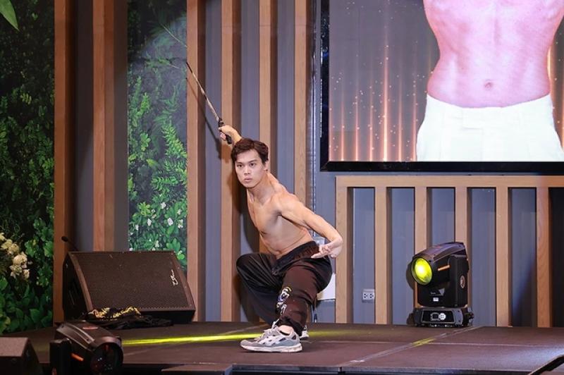 Thí sinh Siêu mẫu Thể hình Thế giới hào hứng thưởng thức tré, xem múa võ - Ảnh 6.