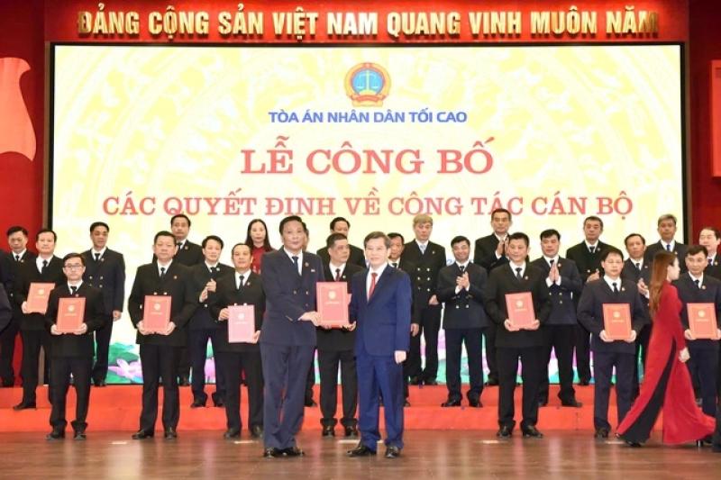 Chánh án TAND tối cao bổ nhiệm 26 chánh án và 3 chánh tòa phúc thẩm mới - Ảnh 1.