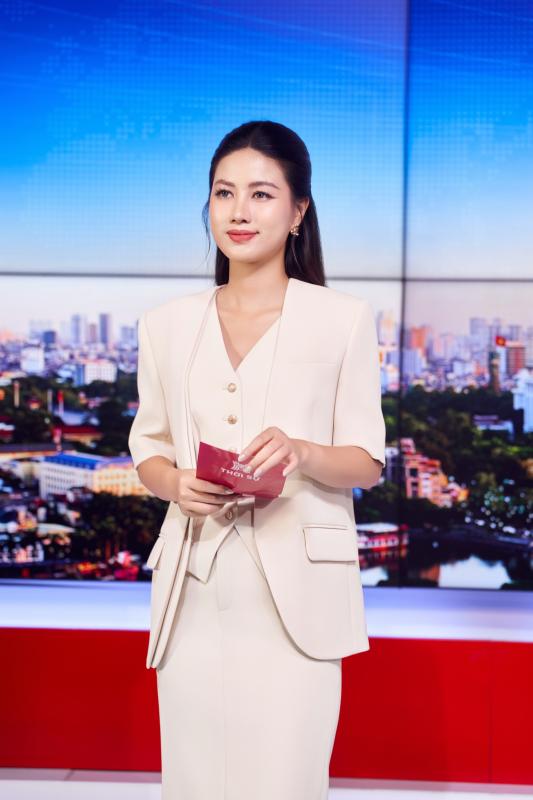 Nhan sắc biên tập viên thời sự gây chú ý ở Hoa hậu Hoàn vũ Việt Nam - Ảnh 2.