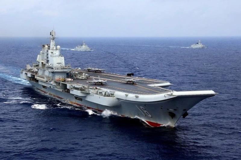 Tàu sân bay Liêu Ninh Trung Quốc vượt chuỗi đảo thứ 2 ở Thái Bình Dương - Ảnh 1. Tàu sân bay Liêu Ninh Trung Quốc vượt chuỗi đảo thứ 2 ở Thái Bình Dương - Ảnh 1.