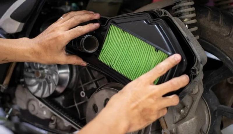 Lọc gió xe máy quan trọng thế nào, khi nào phải thay? - Ảnh 2.