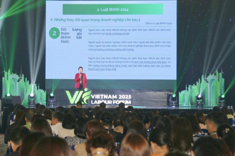 Mức lương người lao động chênh lệch thế nào giữa các ngành? - Ảnh 3.