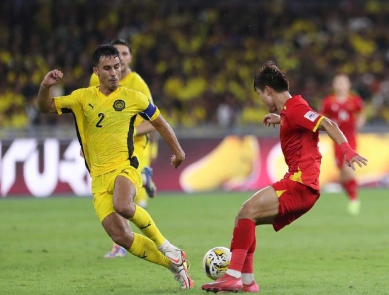 Thực hư Malaysia nhập tịch cầu thủ trái phép để thắng đội tuyển Việt Nam: Bị FIFA xử phạt?- Ảnh 1. Thực hư Malaysia nhập tịch cầu thủ trái phép để thắng đội tuyển Việt Nam: Bị FIFA xử phạt?- Ảnh 1.