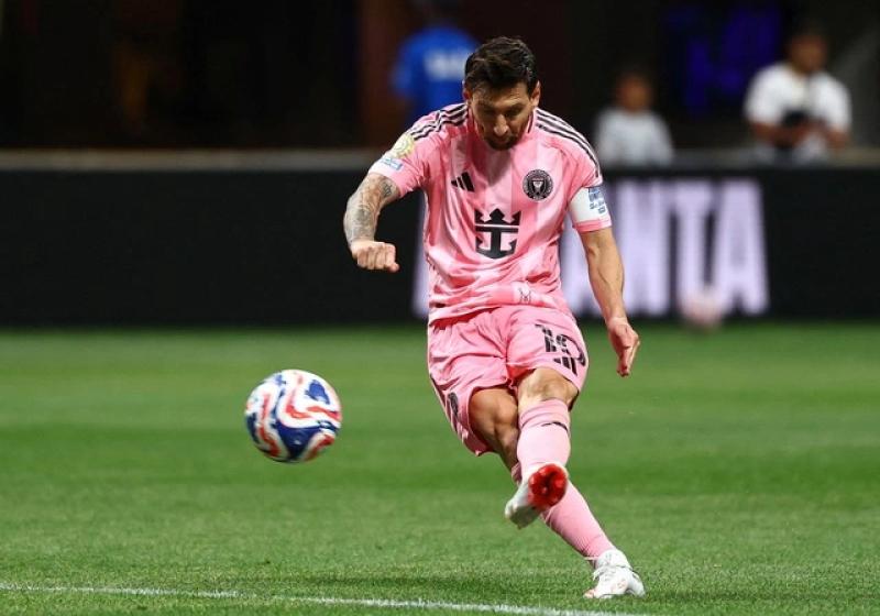 Messi ghi bàn siêu phẩm sút phạt, Inter Miami tiến gần vòng 16 đội Club World Cup - Ảnh 1. Messi ghi bàn siêu phẩm sút phạt, Inter Miami tiến gần vòng 16 đội Club World Cup - Ảnh 1.