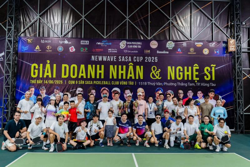 Hoàng Bách, Akira Phan và Huy Khánh tỏa sáng ở giải pickleball- Ảnh 2. Hoàng Bách, Akira Phan và Huy Khánh tỏa sáng ở giải pickleball- Ảnh 2.