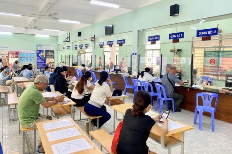 5 tháng đầu năm 2025, TP.HCM có hơn 50.000 người thất nghiệp- Ảnh 1. 5 tháng đầu năm 2025, TP.HCM có hơn 50.000 người thất nghiệp- Ảnh 1.