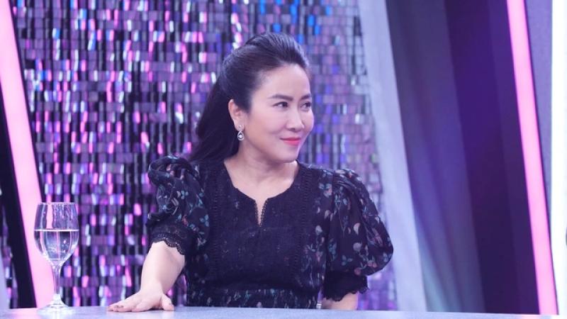 Showbiz 23.6: Ngọc Trinh làm rõ tin đồn tình cảm, Phương Linh sau khi đăng quang - Ảnh 3.
