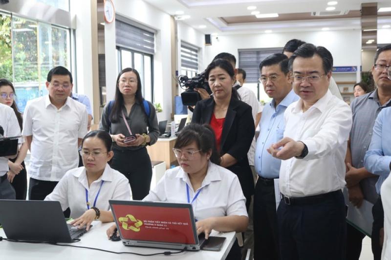 Bí thư TP.HCM: Vận hành thử 102 phường, xã mới 'đáp ứng mong đợi'- Ảnh 2. Bí thư TP.HCM: Vận hành thử 102 phường, xã mới 'đáp ứng mong đợi'- Ảnh 2.