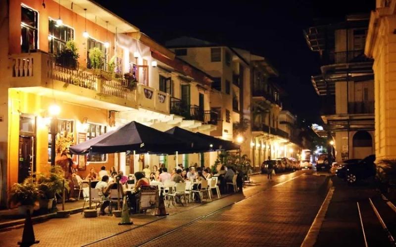 Hà Nội điểm đến mơ ước với văn hóa đặc sắc và ẩm thực phong phú dành cho du khách - Ảnh 6. Hà Nội điểm đến mơ ước với văn hóa đặc sắc và ẩm thực phong phú dành cho du khách - Ảnh 6.