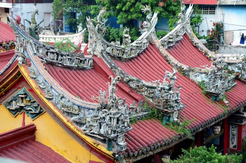 Khám phá kiến trúc Chợ Lớn và di sản tiếu tượng Cây Mai độc đáo - Ảnh 10. Khám phá kiến trúc Chợ Lớn và di sản tiếu tượng Cây Mai độc đáo - Ảnh 10.