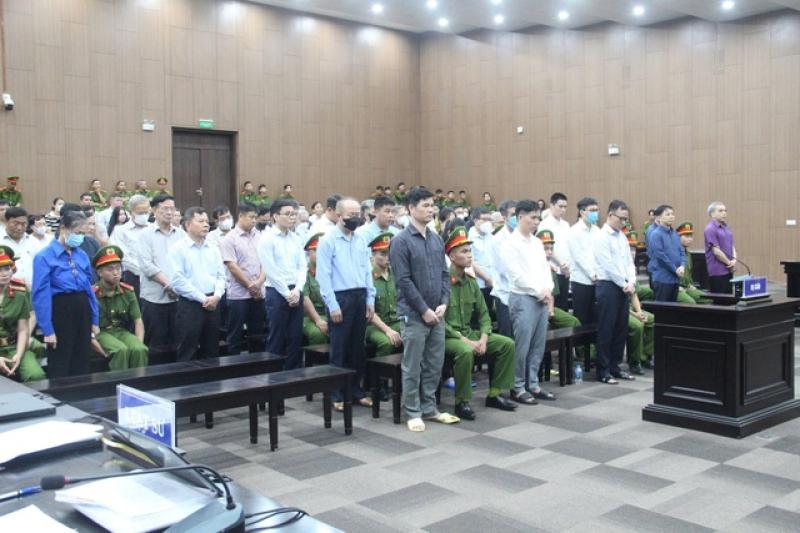 'Ông chủ' Tập đoàn Phúc Sơn bị đề nghị kịch khung 30 năm tù- Ảnh 2. 'Ông chủ' Tập đoàn Phúc Sơn bị đề nghị kịch khung 30 năm tù- Ảnh 2.
