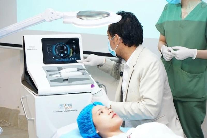 Plasma Gold: Thiết bị '2in1' mở rộng điều trị không xâm lấn trong y khoa, thẩm mỹ- Ảnh 3. Plasma Gold: Thiết bị '2in1' mở rộng điều trị không xâm lấn trong y khoa, thẩm mỹ- Ảnh 3.