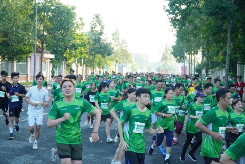 100 triệu đồng cho giải thưởng phá kỷ lục ở giải marathon quốc tế Hậu Giang- Ảnh 1. 100 triệu đồng cho giải thưởng phá kỷ lục ở giải marathon quốc tế Hậu Giang- Ảnh 1.