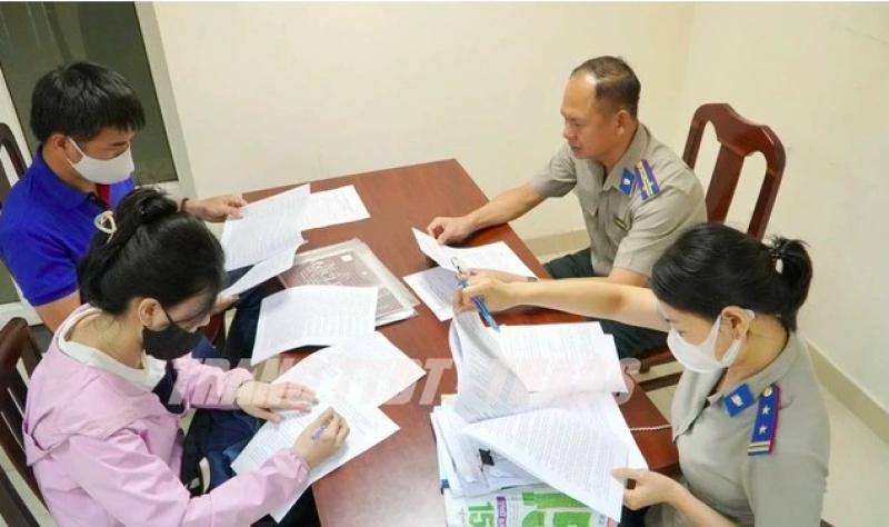 Người dân nộp hồ sơ và nhận tiền thi hành án, từ 1.7 bằng cách nào? - Ảnh 1. Người dân nộp hồ sơ và nhận tiền thi hành án, từ 1.7 bằng cách nào? - Ảnh 1.