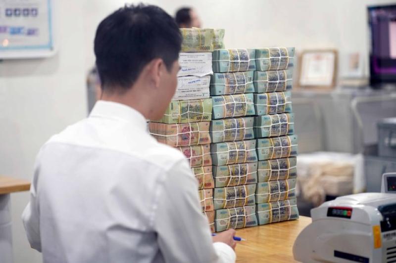 'Ông lớn' ngân hàng chỉ được chia cổ tức bằng cổ phiếu khi nợ xấu dưới 3%- Ảnh 1. 'Ông lớn' ngân hàng chỉ được chia cổ tức bằng cổ phiếu khi nợ xấu dưới 3%- Ảnh 1.