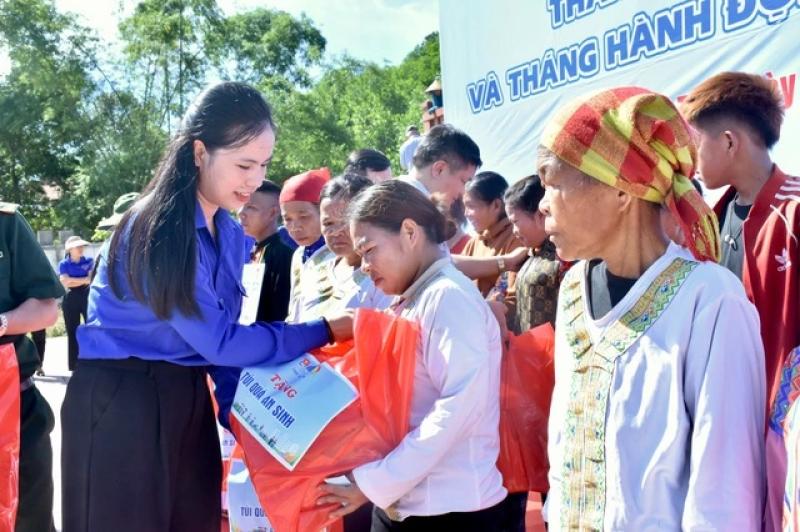 Mùa hè tình nguyện của tuổi trẻ Hà Tĩnh với những công trình ý nghĩa cho cộng đồng - Ảnh 1. Mùa hè tình nguyện của tuổi trẻ Hà Tĩnh với những công trình ý nghĩa cho cộng đồng - Ảnh 1.