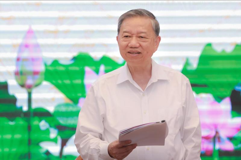 Tổng Bí thư: Tăng cường đấu tranh với quan điểm thù địch trước, trong Đại hội XIV - Ảnh 1.