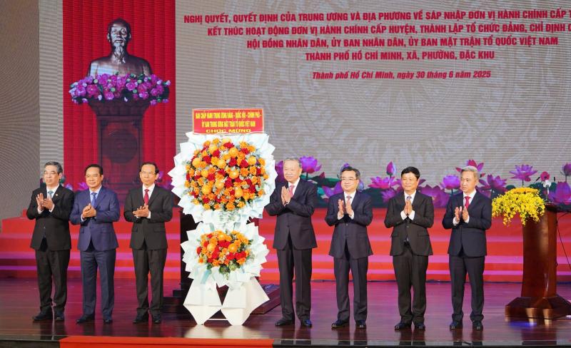 Chân dung lãnh đạo chủ chốt TP.HCM sau hợp nhất- Ảnh 2. Chân dung lãnh đạo chủ chốt TP.HCM sau hợp nhất- Ảnh 2.