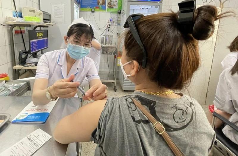 Trung tâm y tế, trạm y tế ở TP.HCM hoạt động ra sao từ ngày 1.7?- Ảnh 1. Trung tâm y tế, trạm y tế ở TP.HCM hoạt động ra sao từ ngày 1.7?- Ảnh 1.