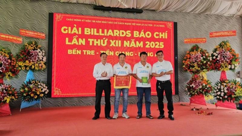 Hơn 50 cơ thủ hào hứng tham gia giải billiards báo chí tại Bến Tre- Ảnh 1. Hơn 50 cơ thủ hào hứng tham gia giải billiards báo chí tại Bến Tre- Ảnh 1.