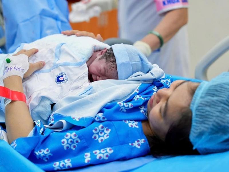 Đề xuất các chính sách hỗ trợ phụ nữ sinh đủ 2 con - Ảnh 1.
