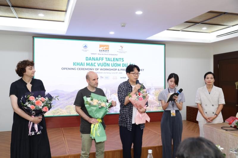 Khai mạc 'Vườn ươm dự án' của Liên hoan phim châu Á Đà Nẵng- Ảnh 1. Khai mạc 'Vườn ươm dự án' của Liên hoan phim châu Á Đà Nẵng- Ảnh 1.