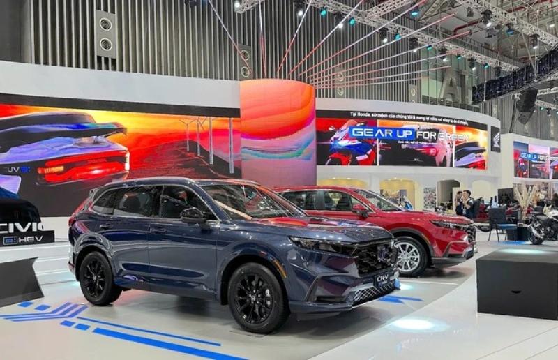 SUV hạng C hạ giá ngang ô tô cỡ B, người Việt hưởng lợi lớn - Ảnh 1. SUV hạng C hạ giá ngang ô tô cỡ B, người Việt hưởng lợi lớn - Ảnh 1.