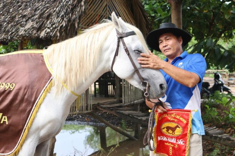 Trường đua Phú Thọ gần 100 năm sắp mở đường: Nài ngựa tiếc nuối thời vàng son- Ảnh 9. Trường đua Phú Thọ gần 100 năm sắp mở đường: Nài ngựa tiếc nuối thời vàng son- Ảnh 9.