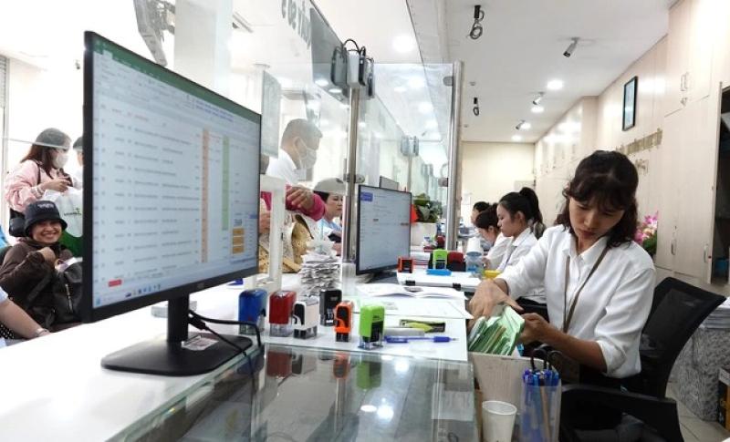 Cán bộ, công chức Bà Rịa - Vũng Tàu lên TP.HCM làm việc từ 5 giờ 10- Ảnh 1. Cán bộ, công chức Bà Rịa - Vũng Tàu lên TP.HCM làm việc từ 5 giờ 10- Ảnh 1.