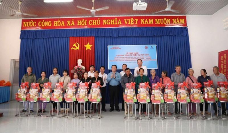 Tây Ninh thần tốc xóa sổ nhà dột nát: Quyết tâm chính trị, sức mạnh lòng dân - Ảnh 1.