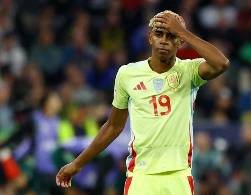Ronaldo tuổi 40: 'Gừng cay' khiến sao trẻ ngả mũ- Ảnh 4. Ronaldo tuổi 40: 'Gừng cay' khiến sao trẻ ngả mũ- Ảnh 4.