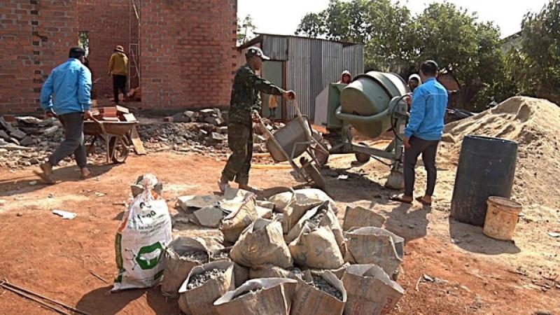 Gia Lai: Xây mới, sửa chữa hơn 8.000 căn nhà cho người dân - Ảnh 1.