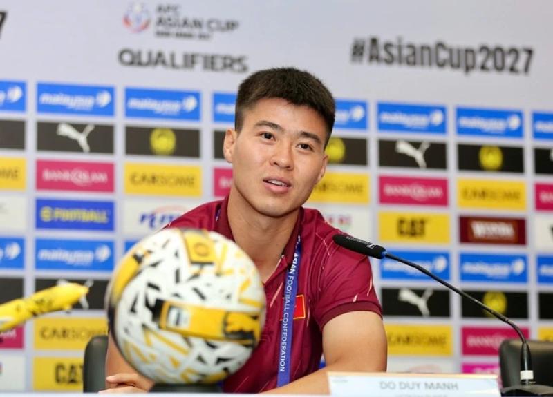 Bị hỏi khó ở họp báo, HLV Kim Sang-sik: Việt Nam tự quyết vận mệnh ở trận đại chiến Malaysia- Ảnh 2. Bị hỏi khó ở họp báo, HLV Kim Sang-sik: Việt Nam tự quyết vận mệnh ở trận đại chiến Malaysia- Ảnh 2.