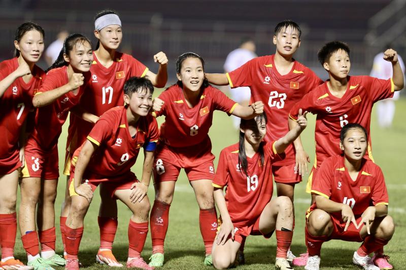 U.19 Việt Nam, Thái Lan thắng ấn tượng ở giải nữ: 2 siêu phẩm tại sân Thống Nhất- Ảnh 1. U.19 Việt Nam, Thái Lan thắng ấn tượng ở giải nữ: 2 siêu phẩm tại sân Thống Nhất- Ảnh 1.