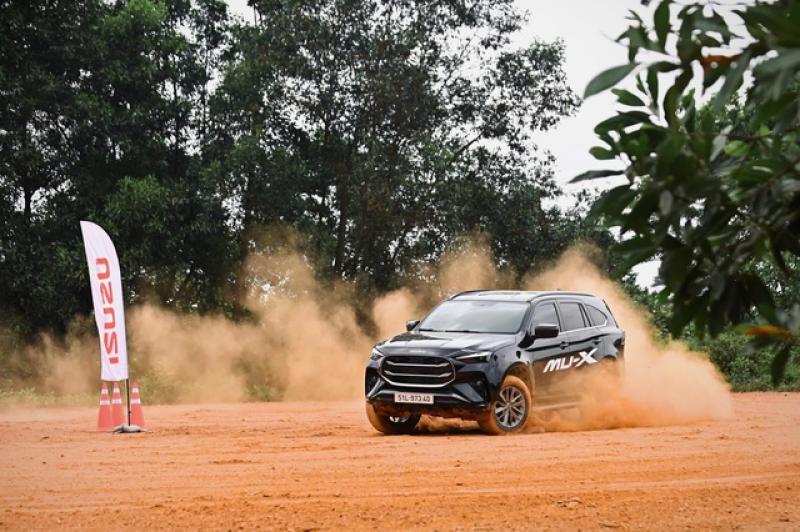 Cơ hội nào để ISUZU MU-X cải thiện doanh số tại Việt Nam? - Ảnh 2.